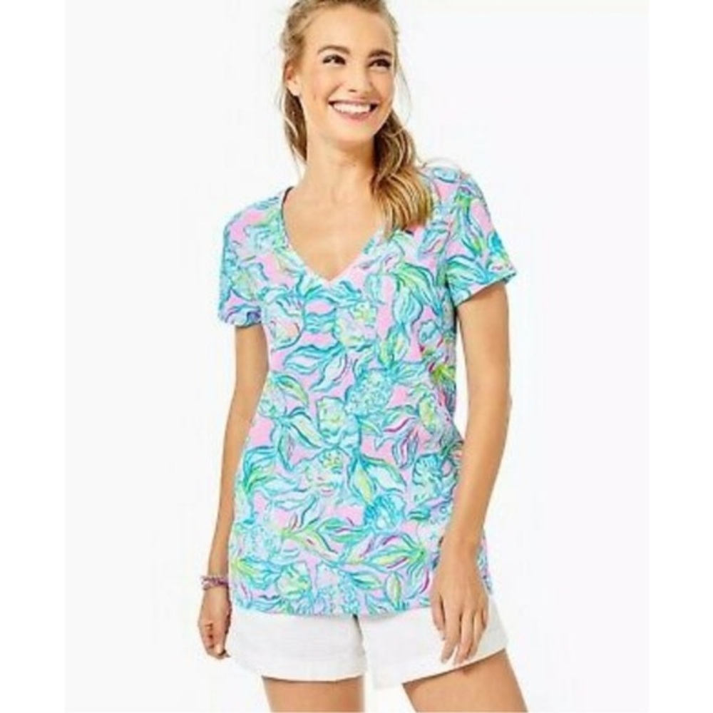NWOT Lilly Pulitzer Etta Off the Scales Pelican Pink T-shirt small